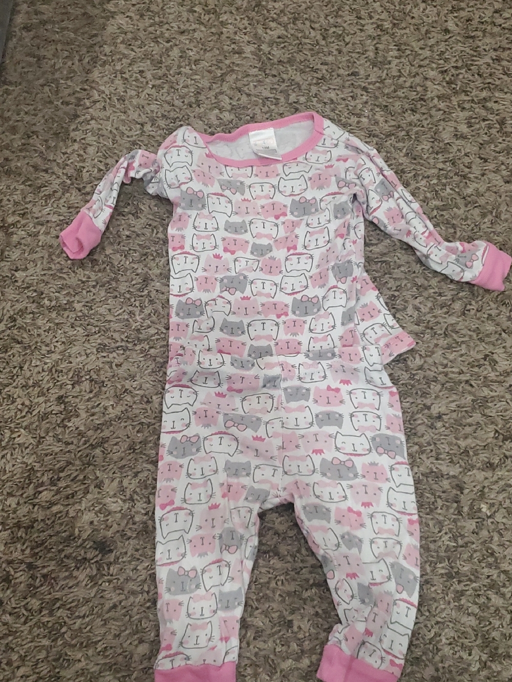 Simple Pink and Gray Cat-Print Baby Pajamas